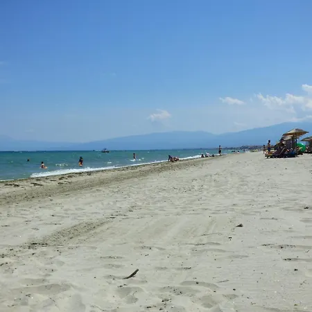 Aqua Paralía